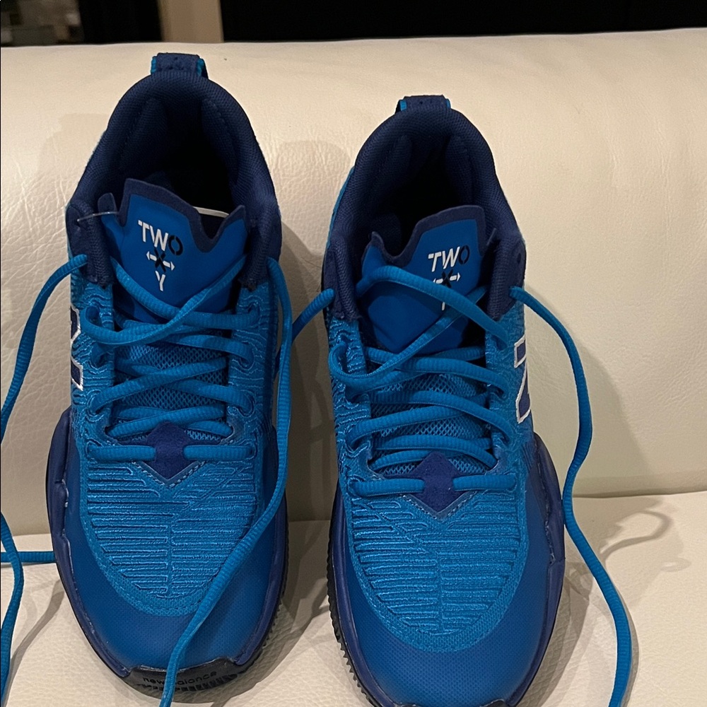 New Balance Two WXY Unisex Basketball Sneakers  Blue Size 4.5 M or 6 W
